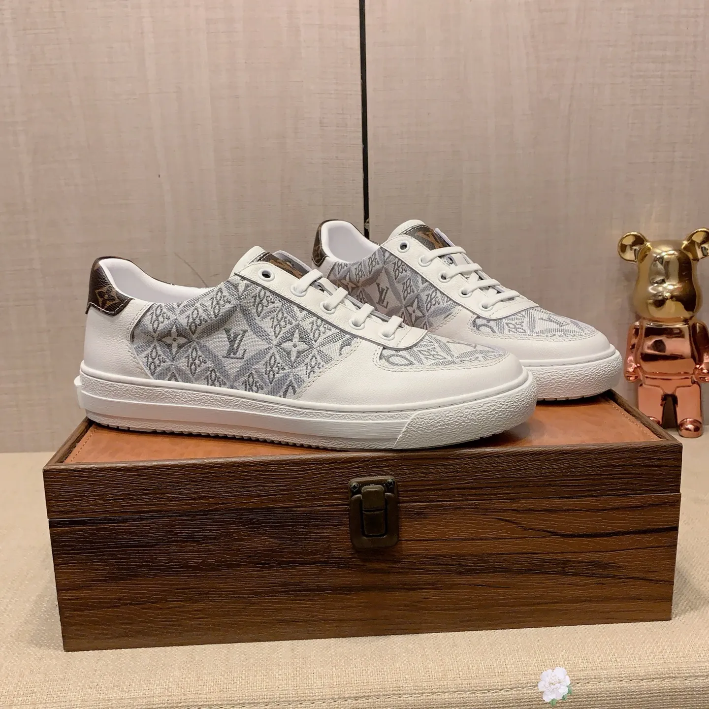 Men's Men's Shoes 💰400💰💰🎩🎩[Lightning][Lightning] "Lv*" Latest•hot style casual shoes, top brand [Seduce] luxury~purchase, top~quality. [Strong] The upper is made of imported breathable fabric with cowhide material ➕ breathable sheepskin feet (•) and fine workmanship. Original stylish and stylish soft rubber wear-resistant and non-slip outsole, light and comfortable on the feet, the real thing looks better when photographed, 0128: code: 38-44, 2️⃣ colors selected